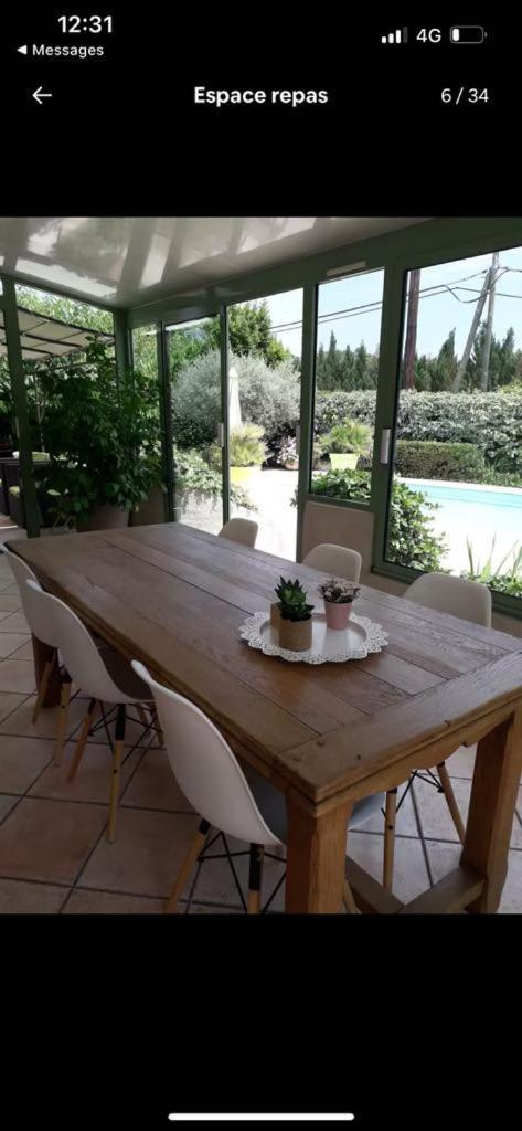Maison Villa Pierrevert Bagian luar foto